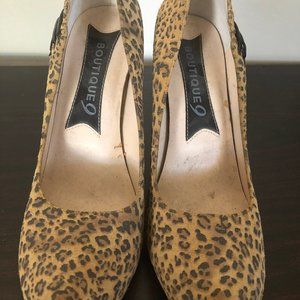 Boutique 9 Leopard print Size 8 heels